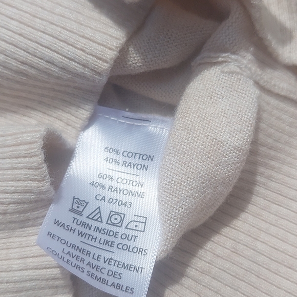 Buttoned top - Picture 5 of 6